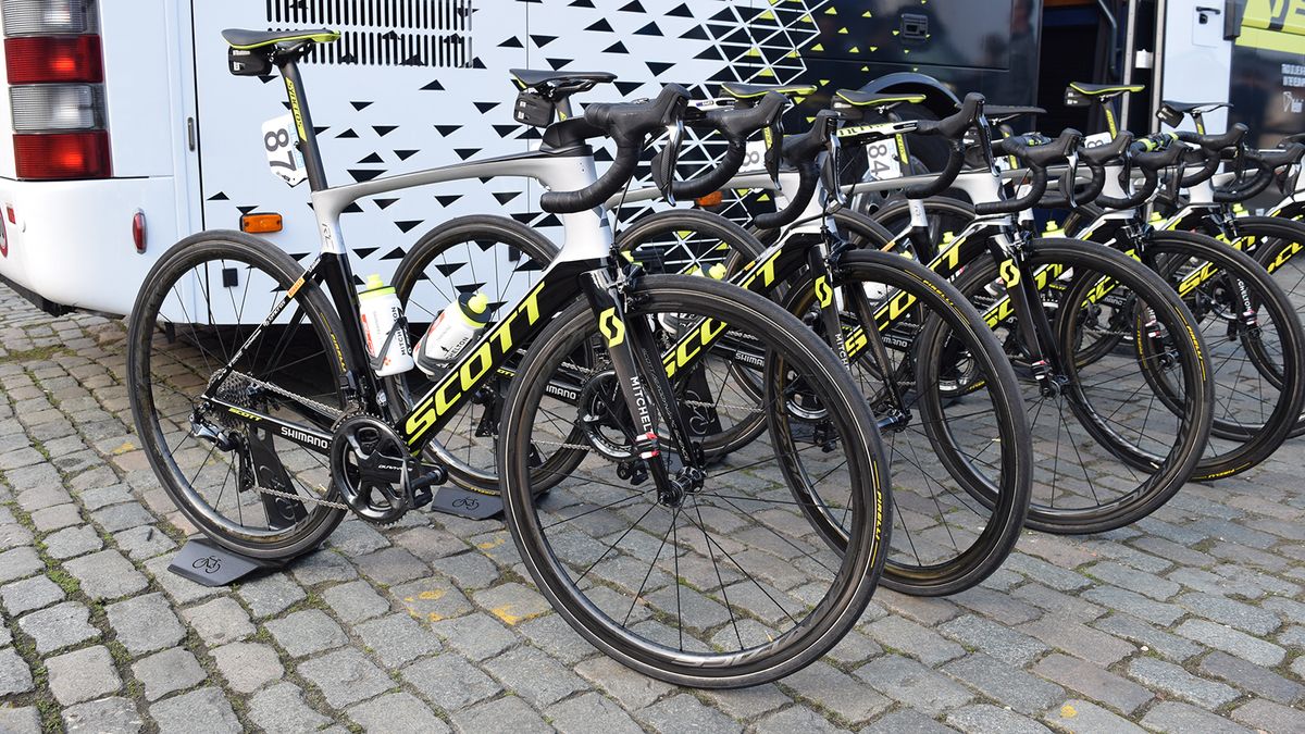 Every Mitchelton-Scott rider opted for the aero-optimised Scott Foil framesets