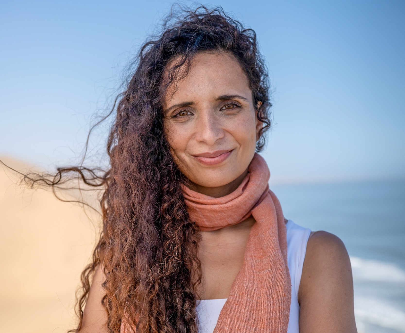 Ella Al-Shamahi at the beach