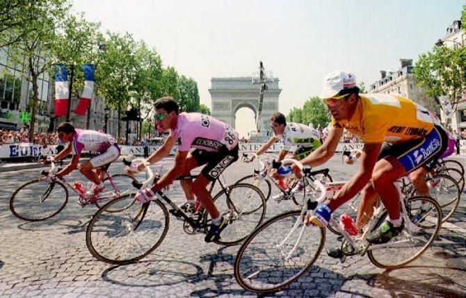 Spanish cycling champion Miguel Indurain takes one of the final turns of the 1992h Tour de France on the Champs Elysees.