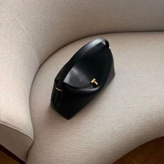 toteme-289740-1680615472545-square