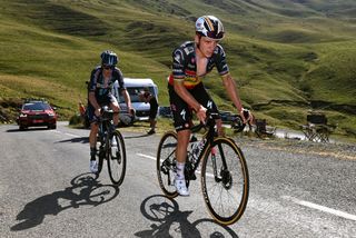 LARRABELAGUA SPAIN SEPTEMBER 09 LR Romain Bardet of France and Team DSM Firmenich and Remco Evenepoel of Belgium and Team Soudal Quick Step compete in the breakaway during the 78th Tour of Spain 2023 Stage 14 a 1562km stage from SauveterredeBarn to LarraBelagua 1588m UCIWT on September 09 2023 in LarraBelagua Spain Photo by Tim de WaeleGetty Images