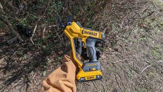 DeWalt 20V MAX Cordless Battery Powered Pruner