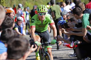 Woods seals Vuelta a Espana top 10