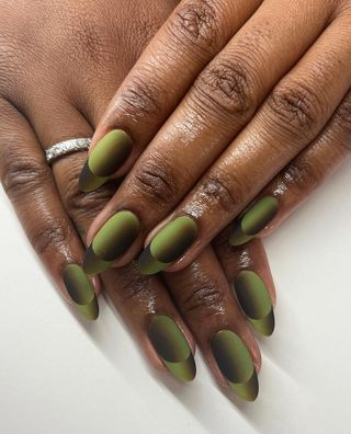 green gradient matte