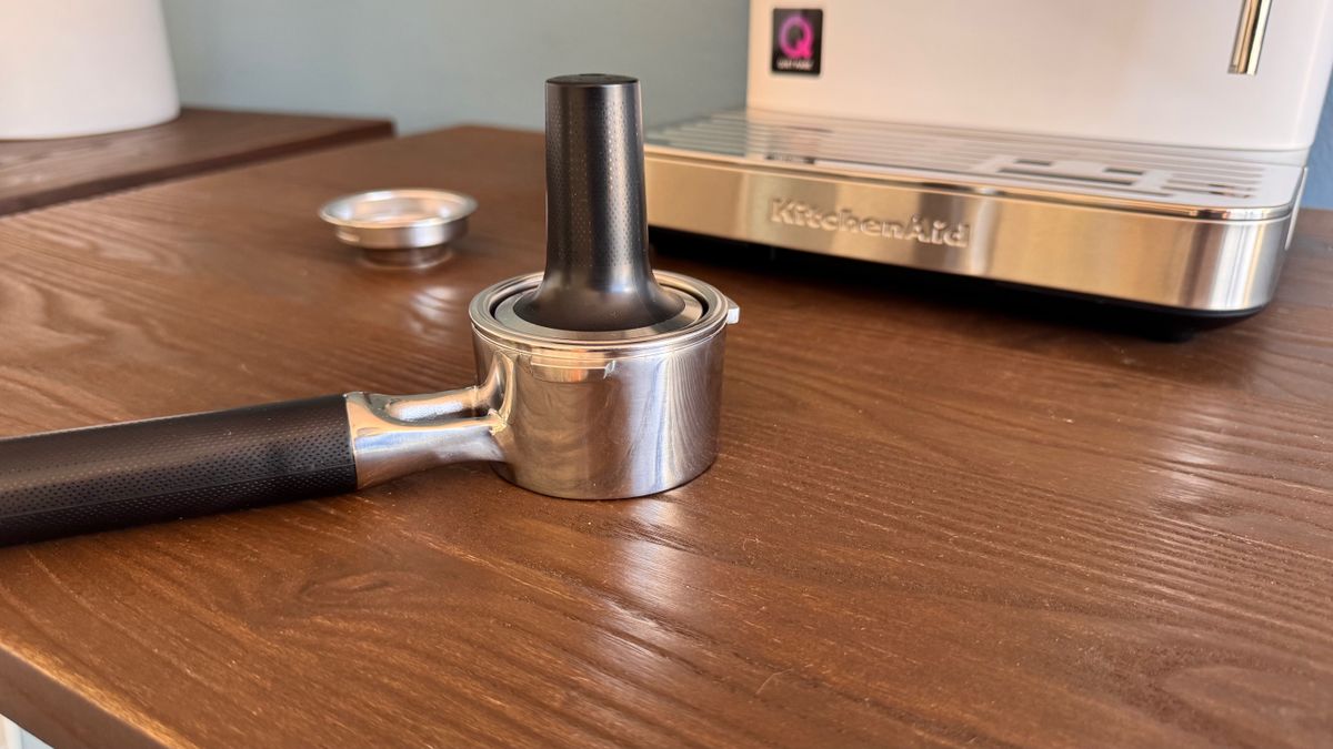 KitchenAid Semi-Automatic Espresso Machine porta filter with tamper