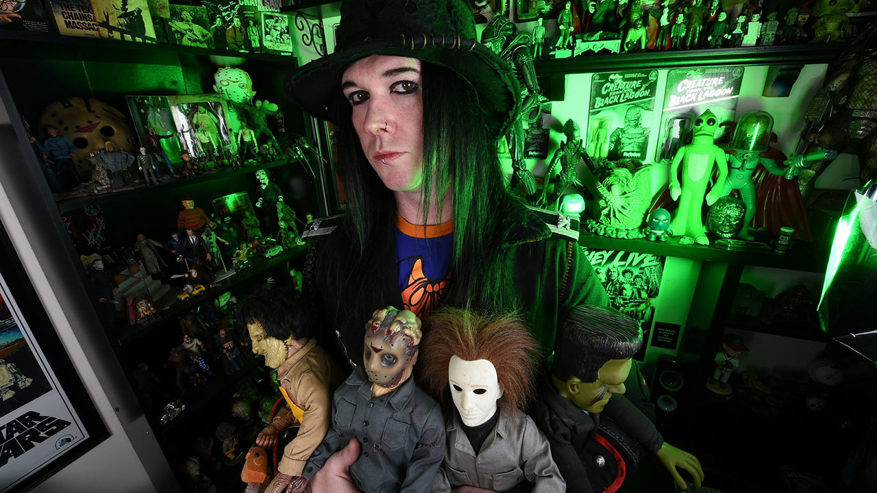 Wednesday 13 with his horror collection