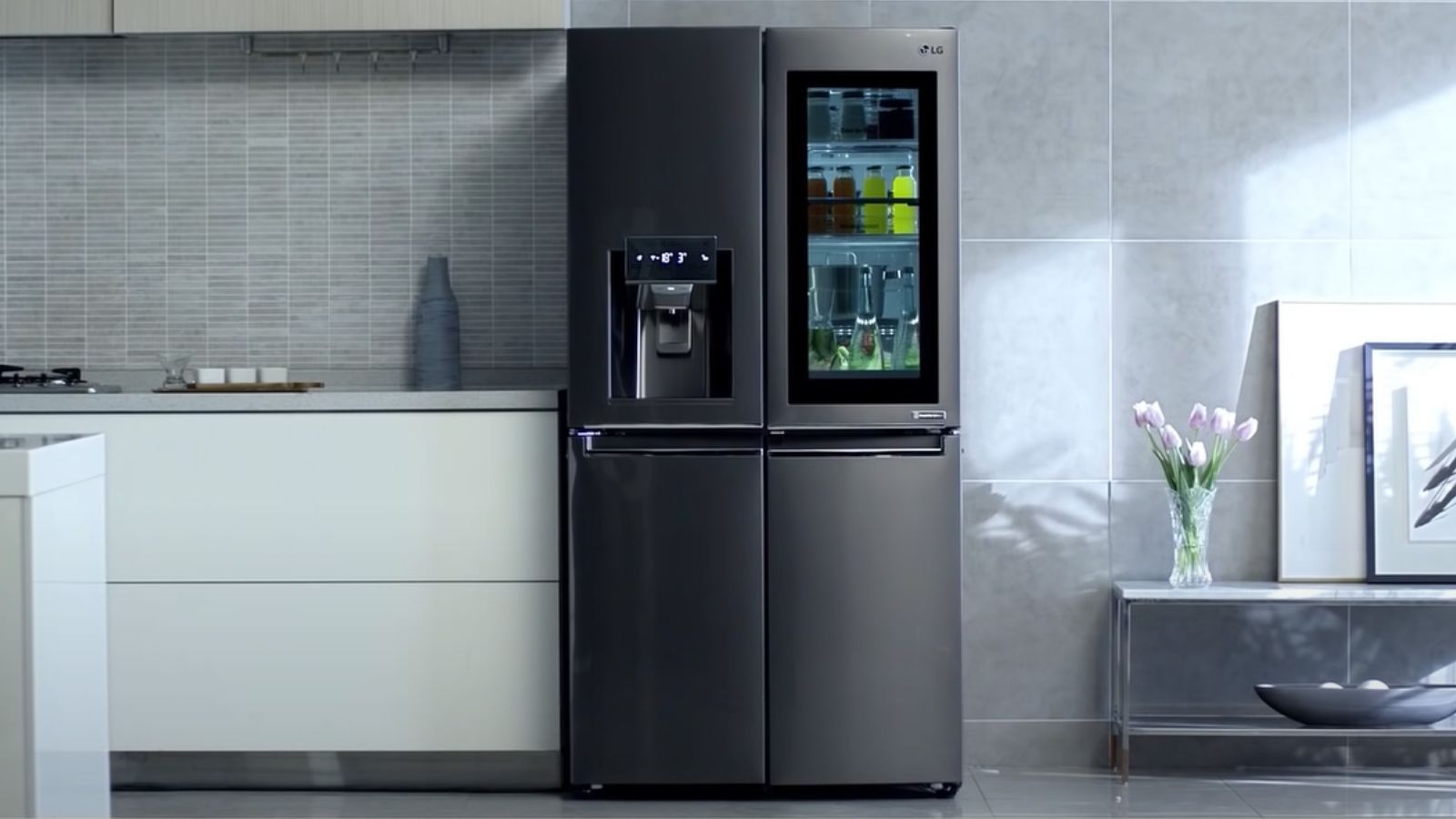 Hands On With LG's Cool New Smart Refrigerator