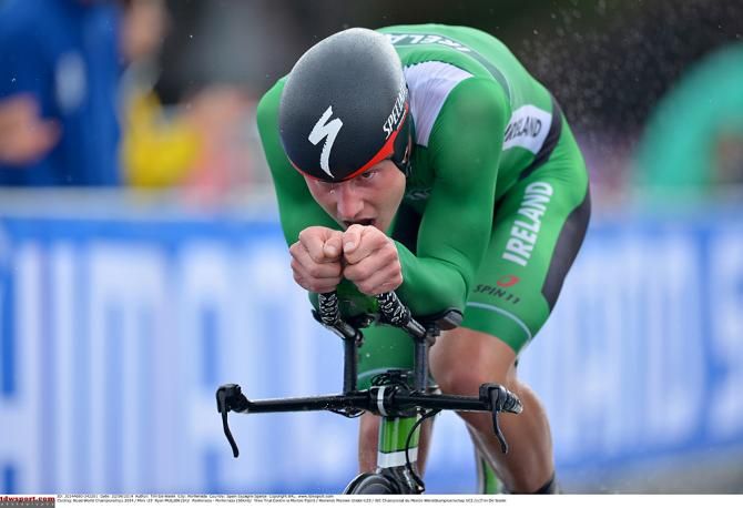 Ryan Mullen (Ireland) rides to the silver medal