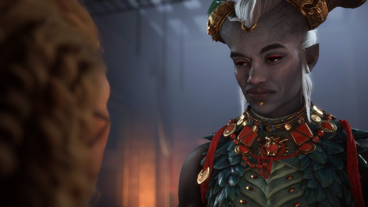 Taash looking suggestively at Rook in Dragon Age: The Veilguard.