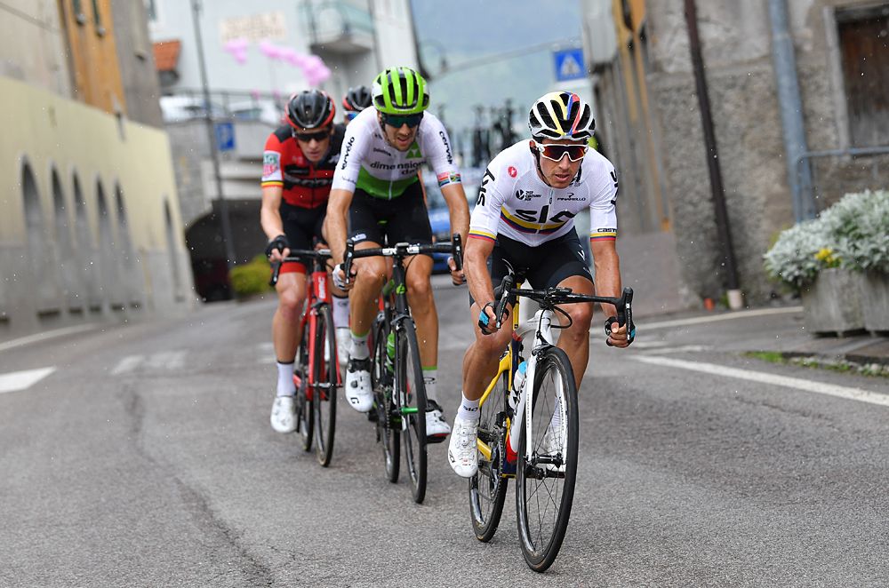 Sergio Henao (Team Sky) leads a breakaway