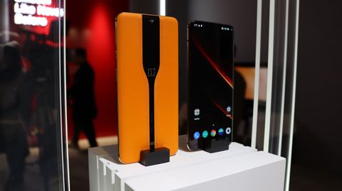 First Look We Ve Tried The Oneplus Concept One And Its Disappearing Camera Techradar