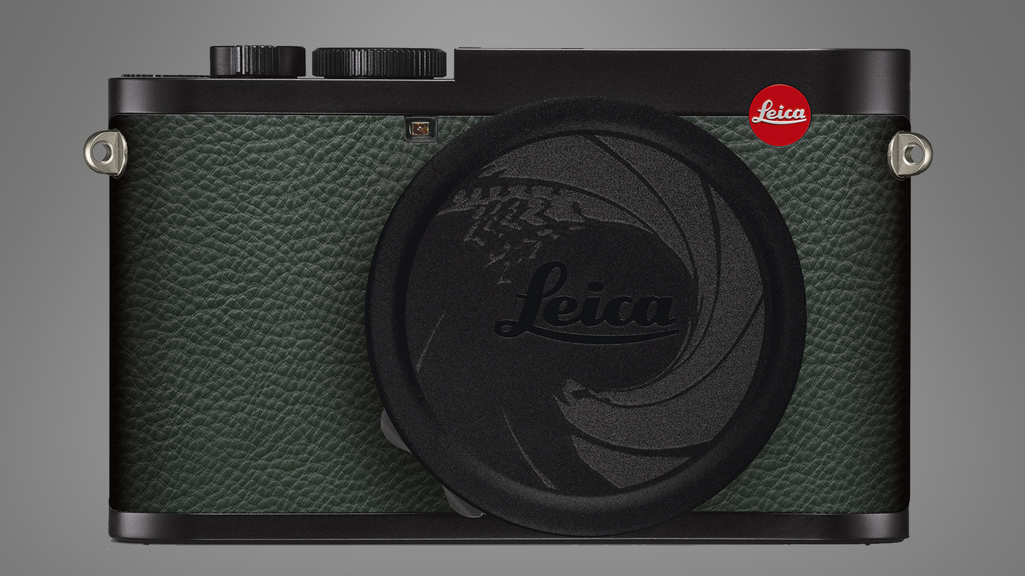 Bagian depan kamera Leica Q2 edisi 007