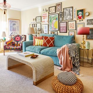 Posh Home Decor - Absolutely a super cosy livingroom, with everything  fluffy.