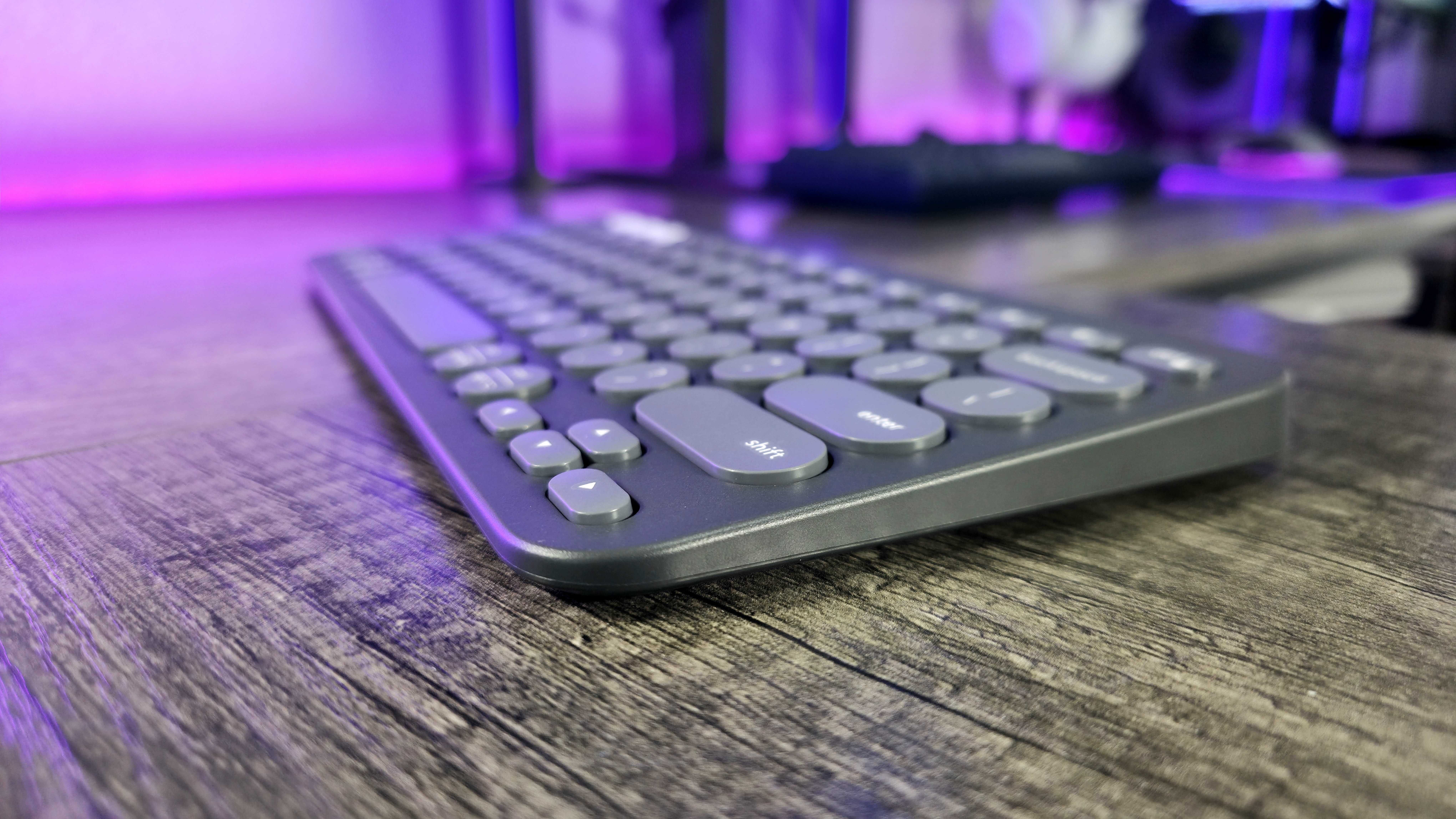 Image of the Logitech Pebble Keys 2 (K380s) wireless keyboard.