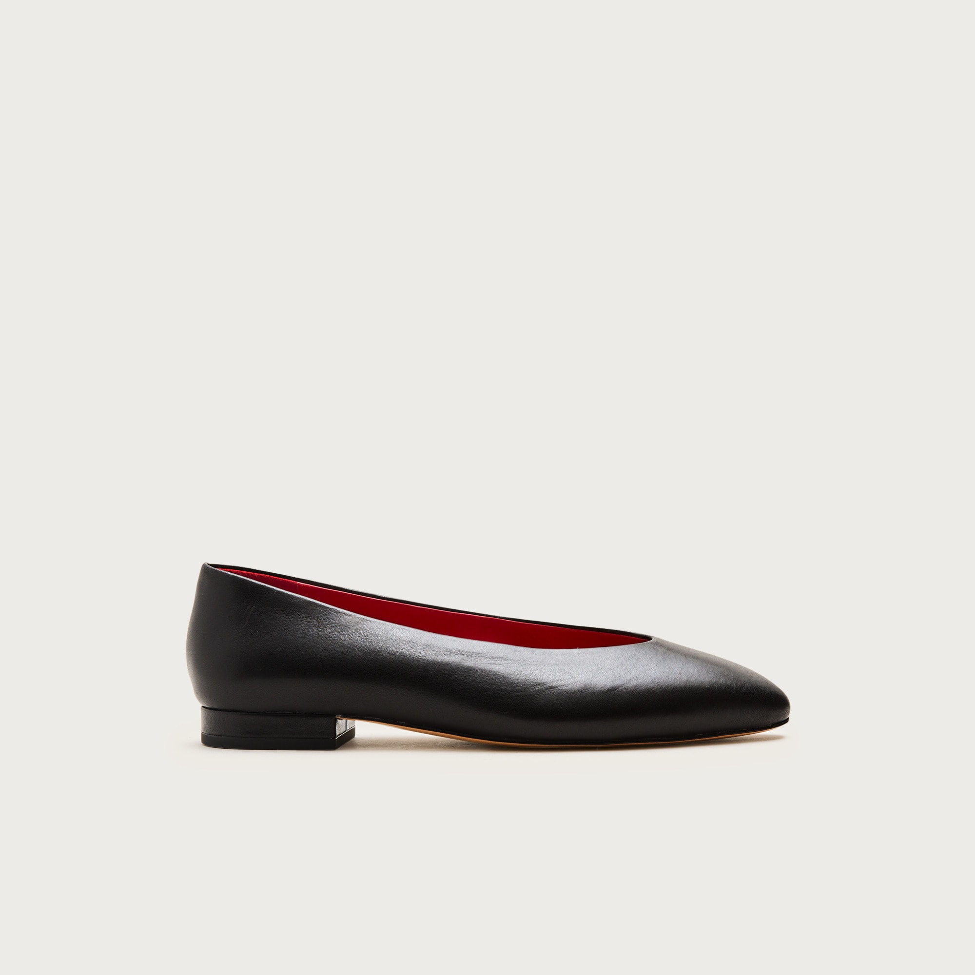 Bea Ballet Flats in Leather