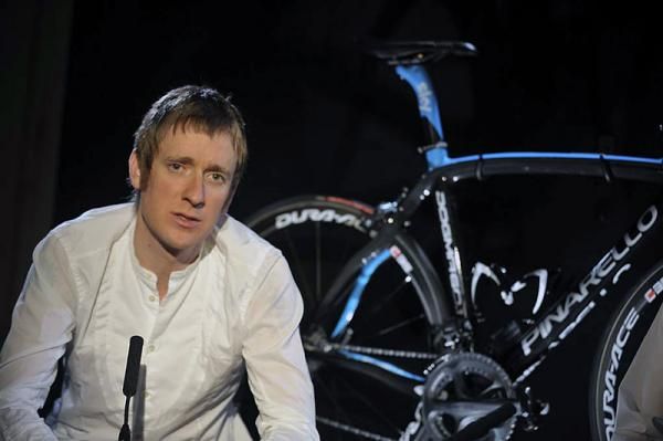Bradley Wiggins speaks to the press about his move to Team Sky in 2010.