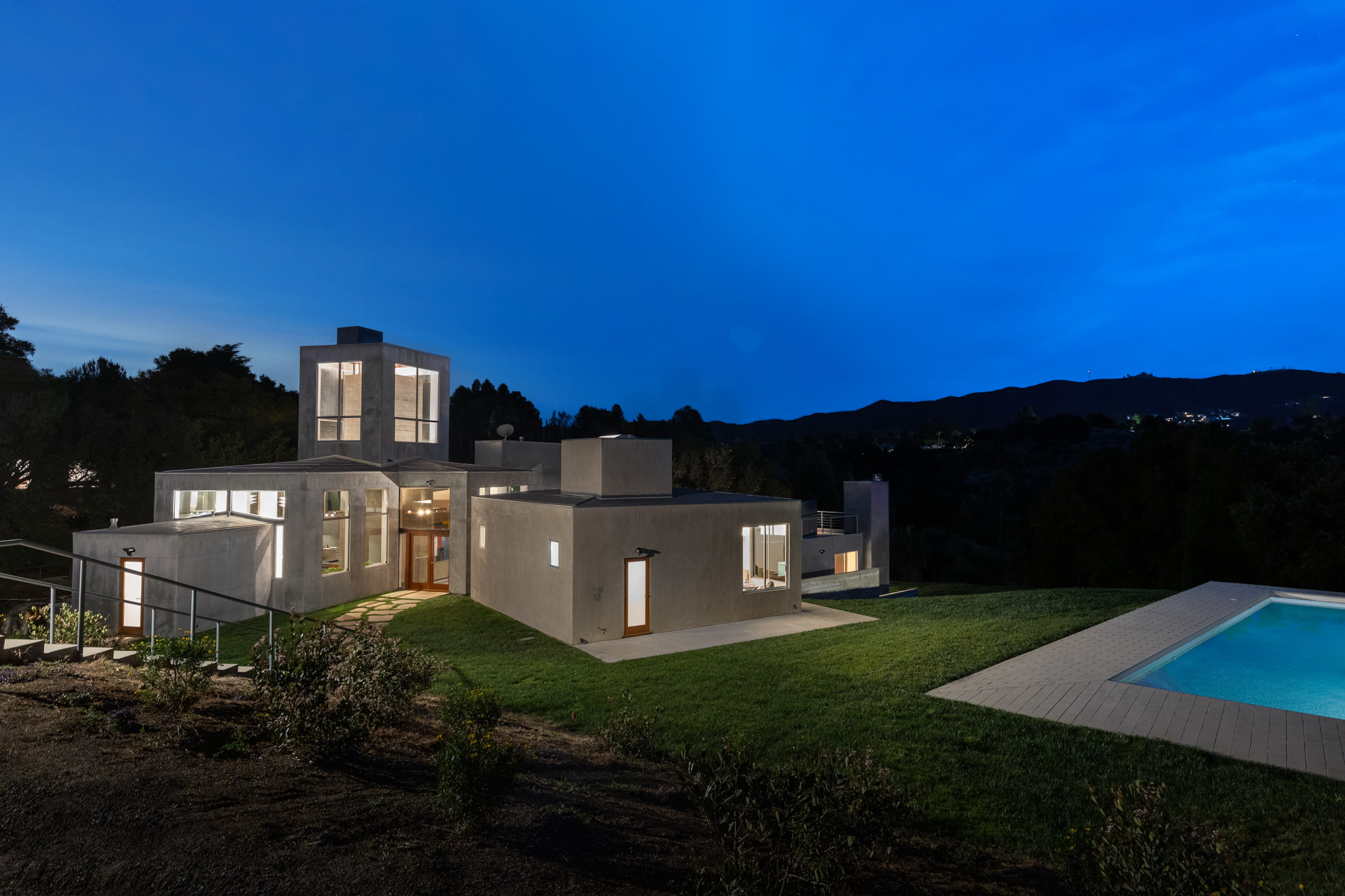 Sirmai-Peterson house, an early Frank Gehry design, with unusual volumes and sculptural composition