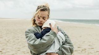 Lucie Fagedet as Tess in The Intruder