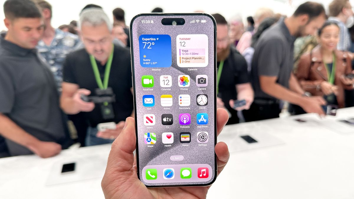 IPHONE 15 IPHONE 14 visual data 5