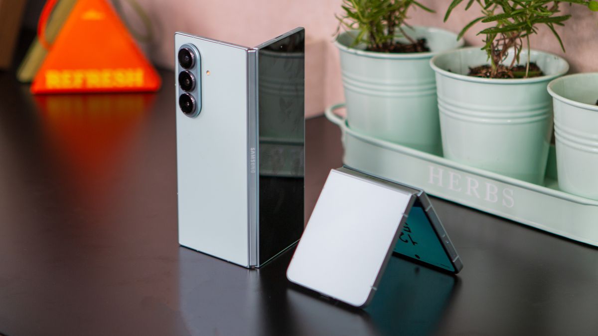 إطلاق Galaxy Z Flip 7 وFold 7: هواتف قابلة للطي مميزة