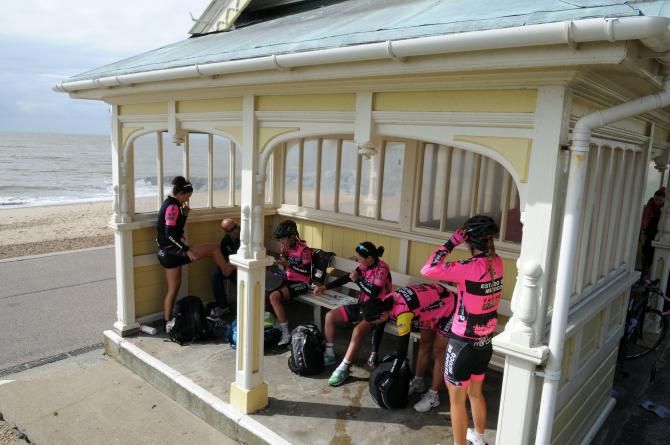 Team Estado de Mexico Faren in their seaside changing room