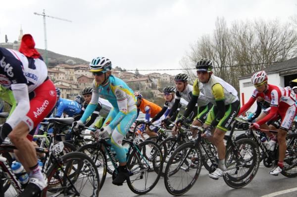 Simon Gerrans (GreenEdge Cycling Team) in the peloton