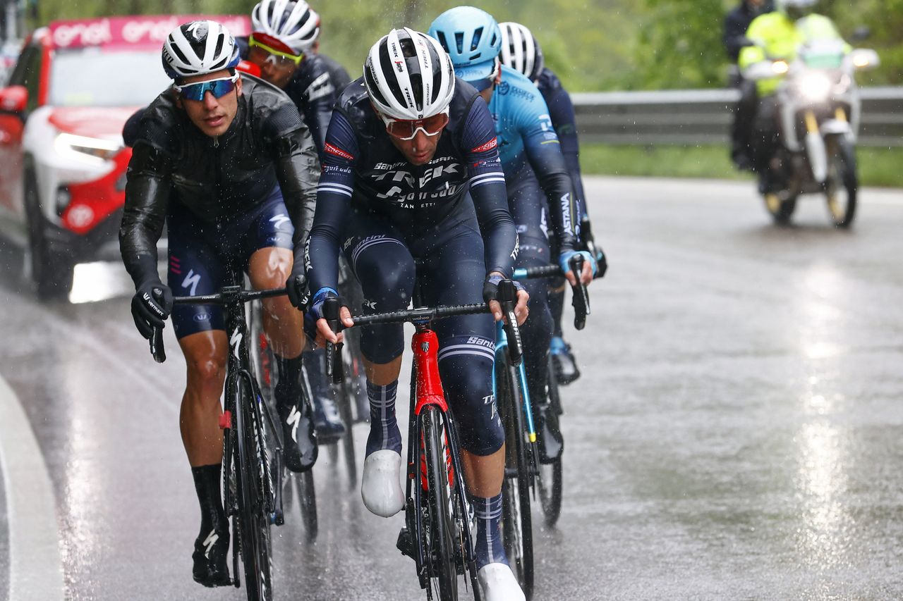 Giro dItalia 2021 104th Edition 16th stage Sacile Cortina dAmpezzo 153 km 24052021 Joao Almeida POR Deceuninck QuickStep Vincenzo Nibali ITA Trek Segafredo photo Luca BettiniBettiniPhoto2021