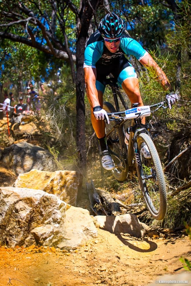 Jared Graves on his way to winning the elite men's race.