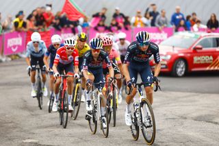 Vuelta a España stage 16 Live - GC battle on the steep slopes of Lagos de Covadonga