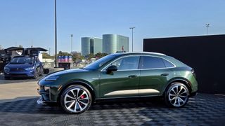 Porsche Macan 4 Electric first look.