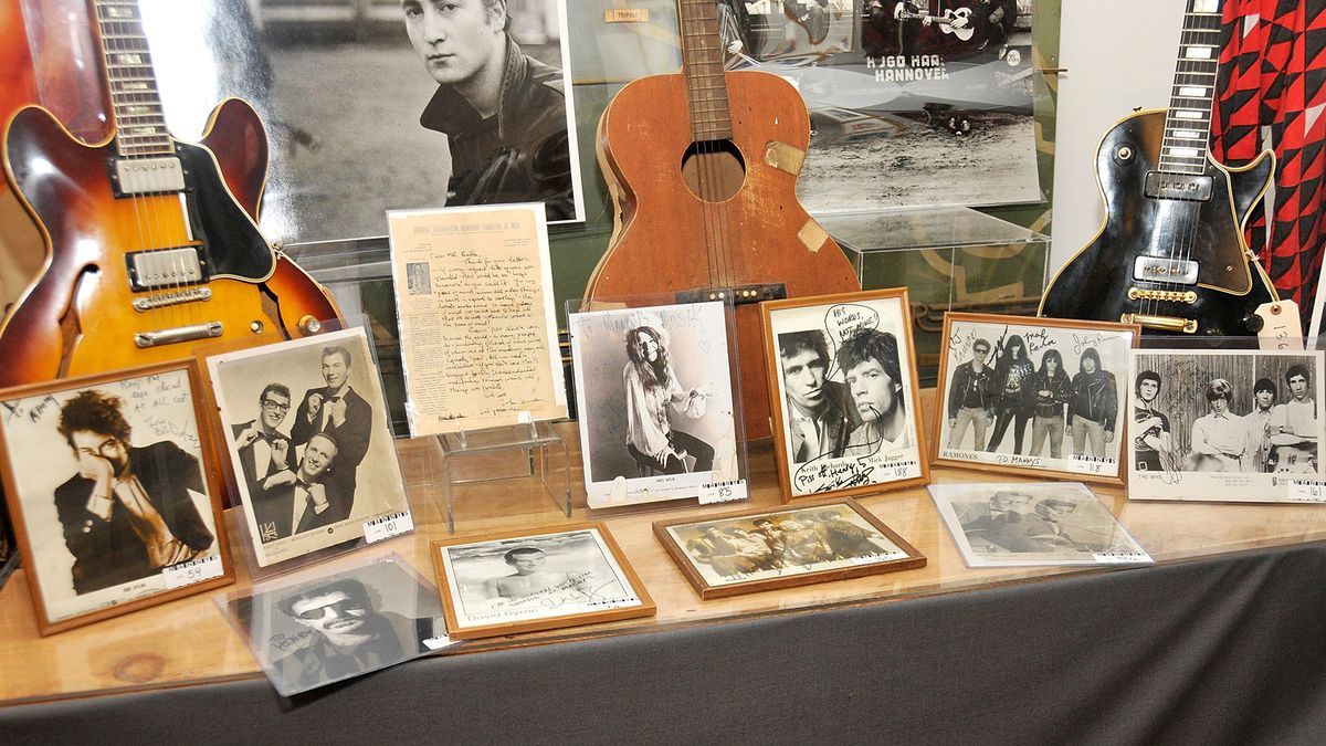 A selection of memorabilia from Manny&#039;s was auctioned in 2011 – including signed photos of customers including Bob Dylan, Buddy Holly, John Lennon, Janis Joplin, The Rolling Stones, The Ramones and The Who