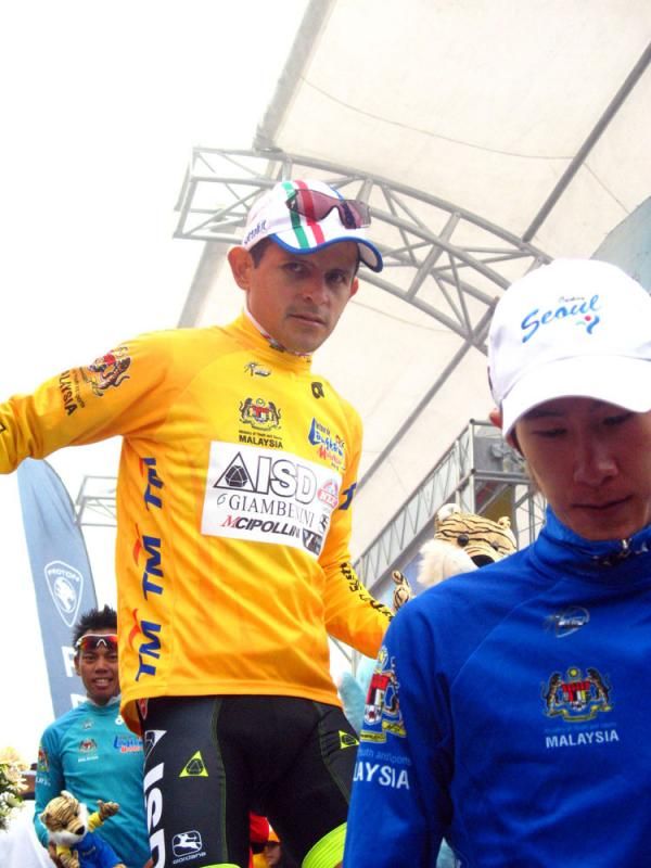 Rujano was back on the podium and in yellow