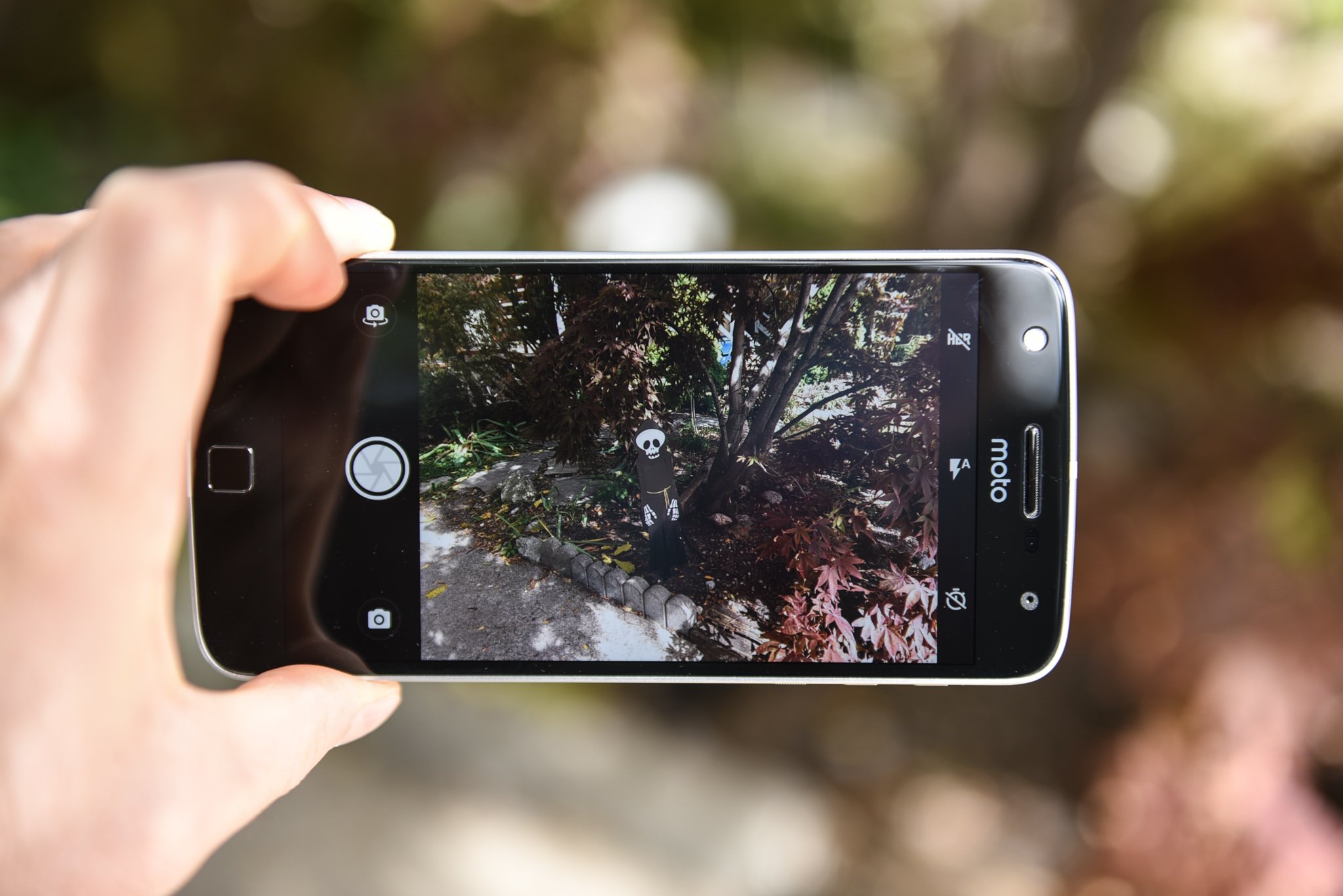 Где находится камера на телефоне. Андроид камера z. Moto z4 фотоаппарат. Камера z:10. 8sinn z cam.
