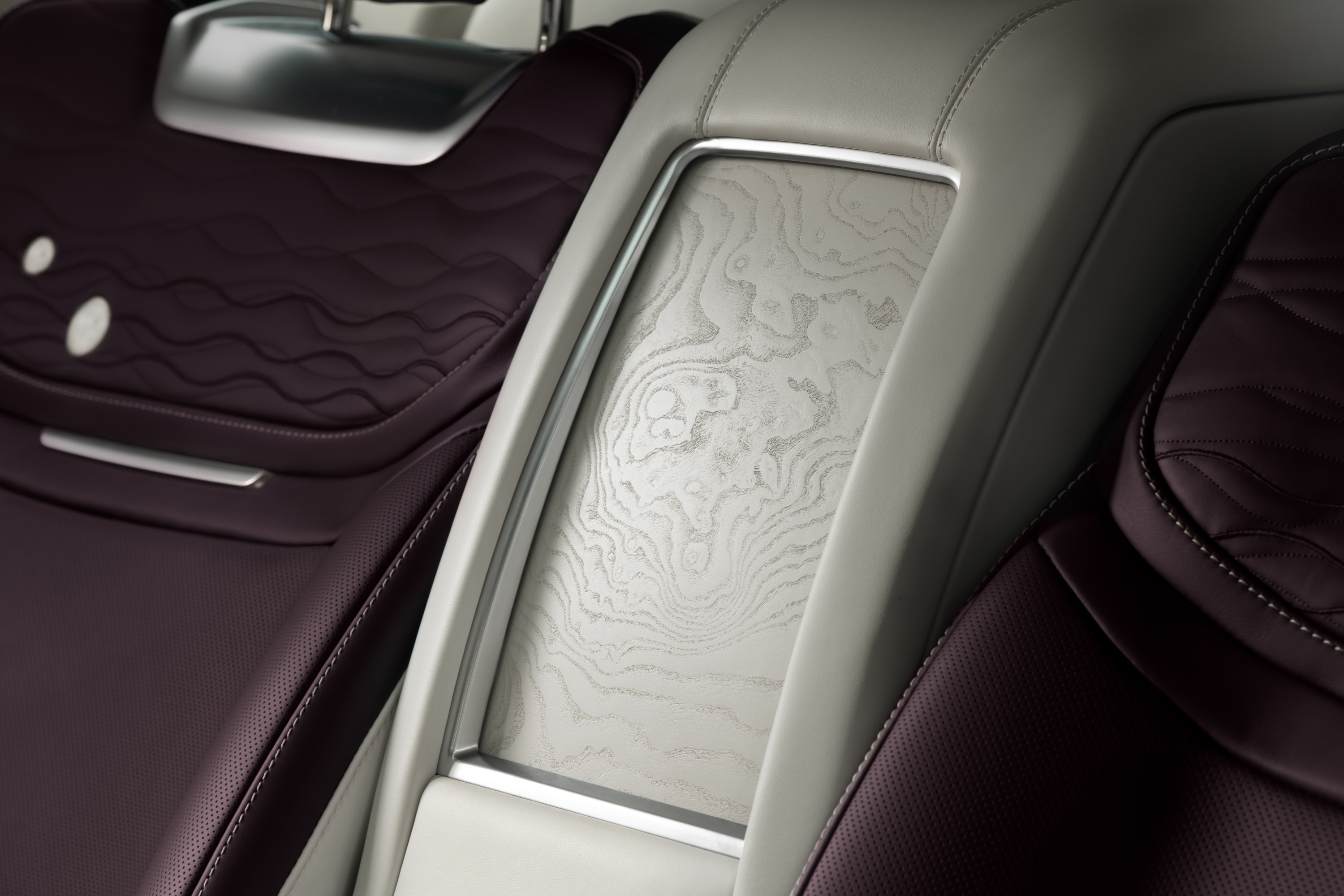 Details of the one-off Range Rover Pearl of Tay edition