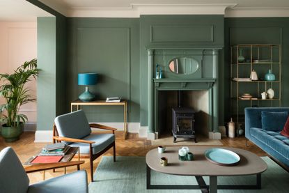 A green living room in shade Green Smoke