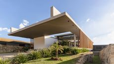 brazilian house Laguna House, Brazil, by TETRO Arquitetura