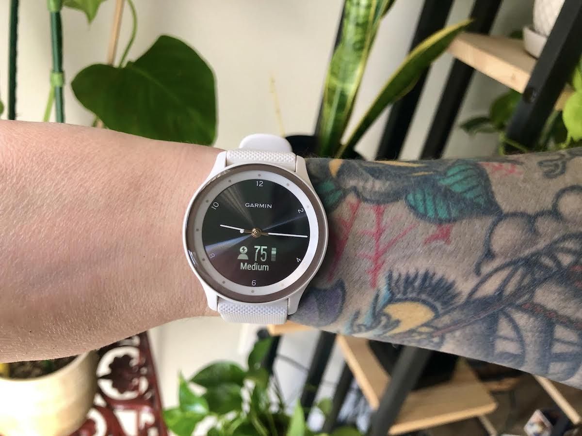 VIVOMOVE STYLE (Problems & Best Features after 1 Month of Daily Use) - New  Garmin Hybrid Smartwatch 