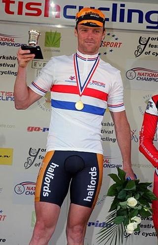 Rob Hayles (Halfords) after winning the 2008 British road title