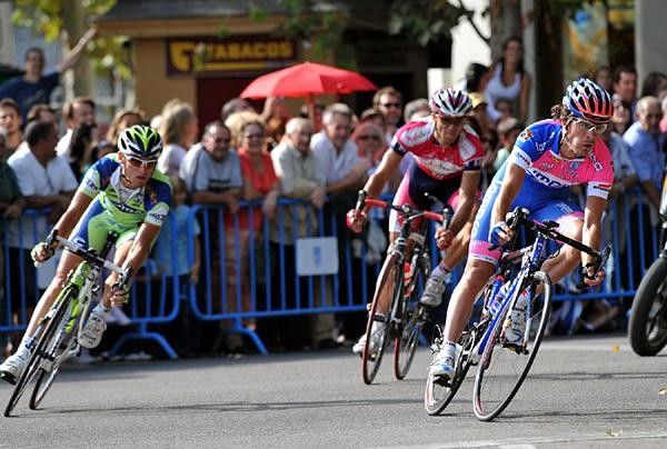 Emanuele Bindi (Lampre) leads the three-man escape with Jes&uacute;s Rosendo (Andaluc&iacute;a-Cajasur) and Valerio Agnoli (Liquigas), r-l.