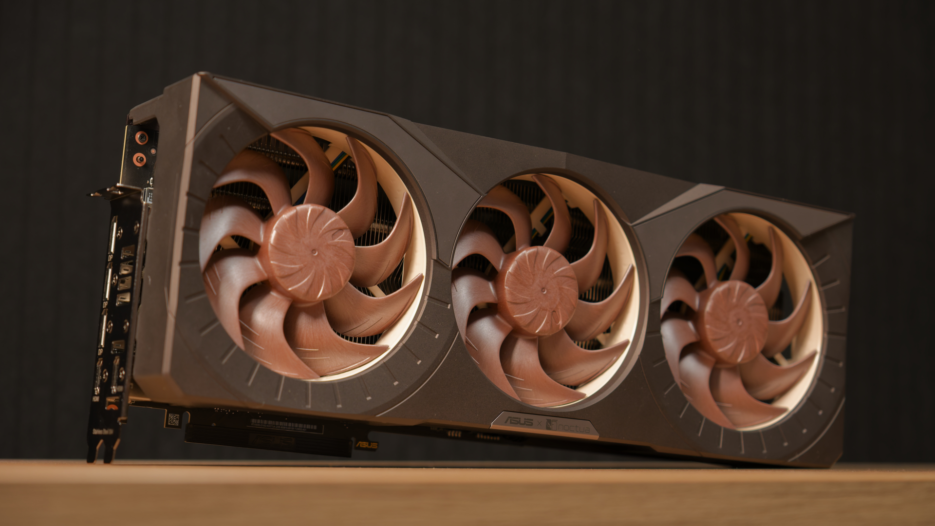Antec Flux Pro Noctua-Edition