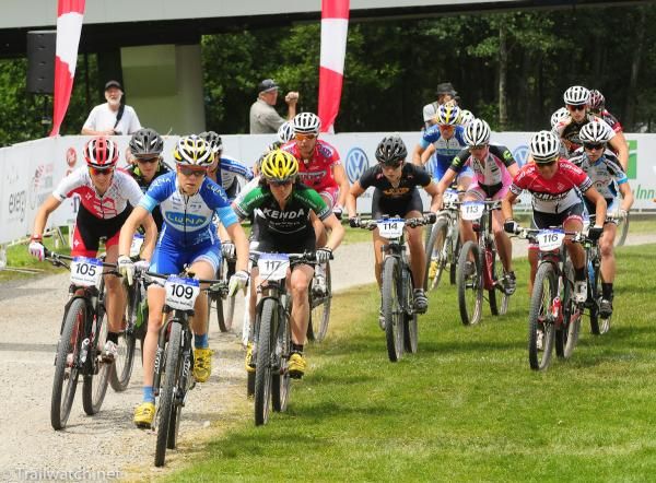 Vicki Barclay (Stans NoTubes) riding alone behind the leaders