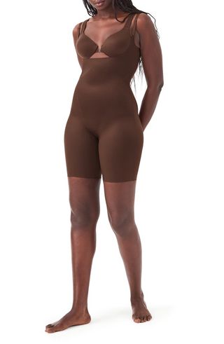 Thinstincts® 2.0 Open Bust Mid-Thigh Bodysuit