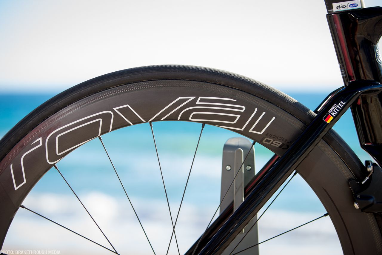 Roval Rapide CLX 60 wheels.