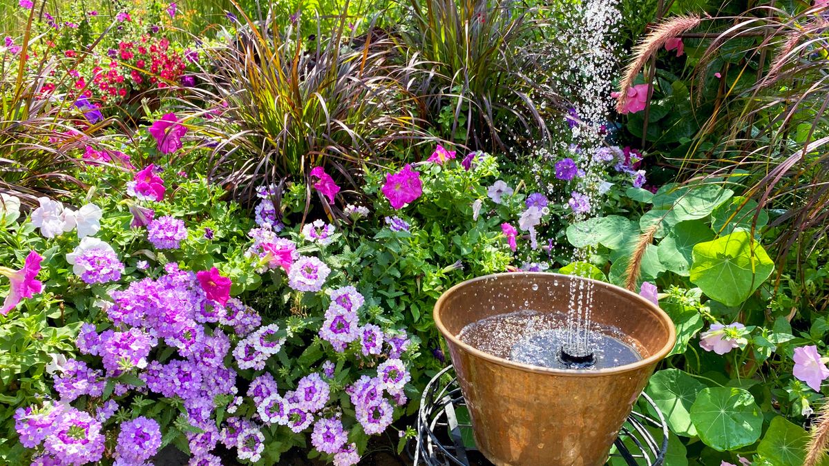 10 Solar Fountain Ideas For a DIY Garden Water Feature – It Takes Minutes to Make & Brings Soothing Sound to Your Patio