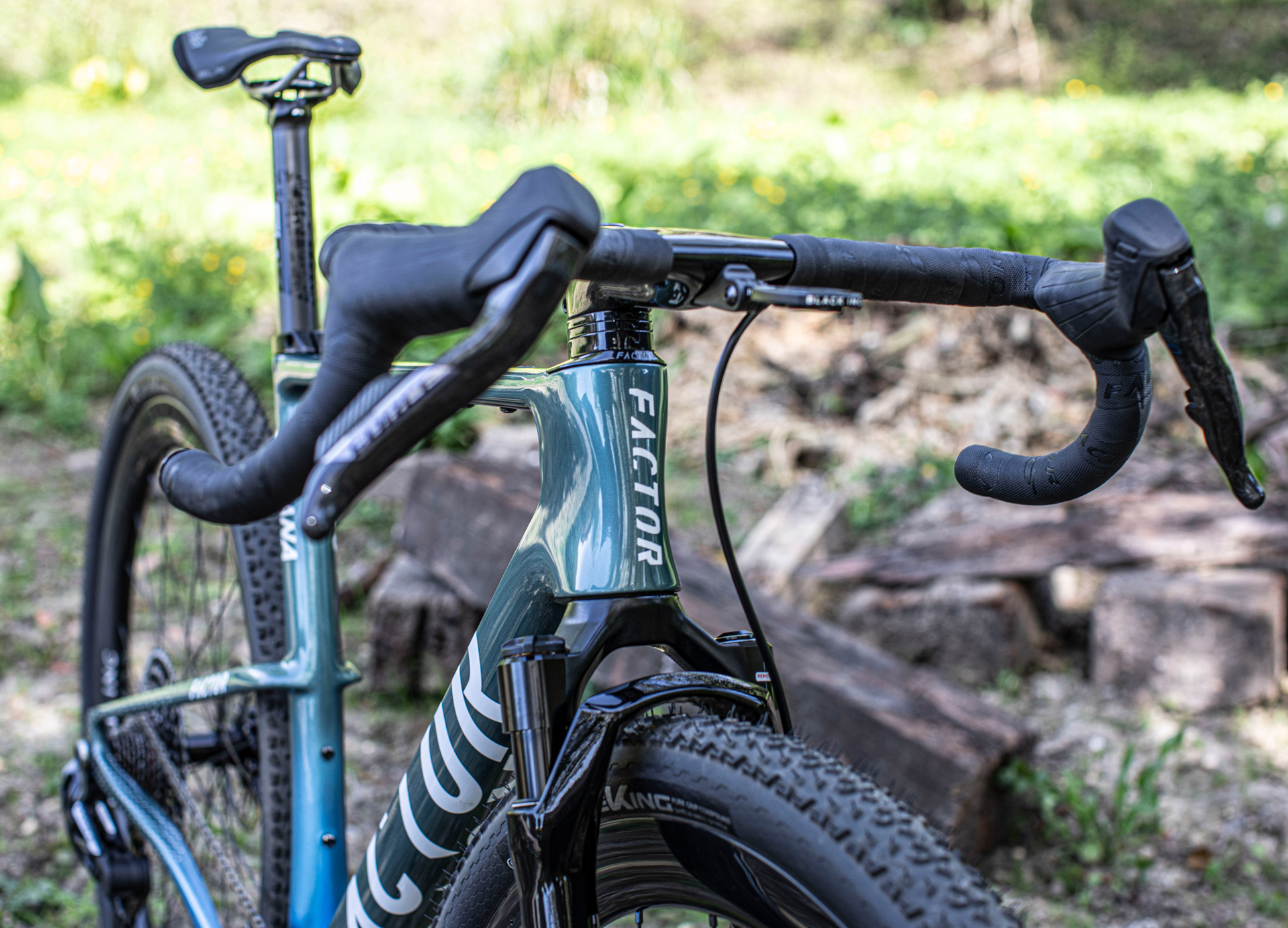 Factor Sarana gravel bike