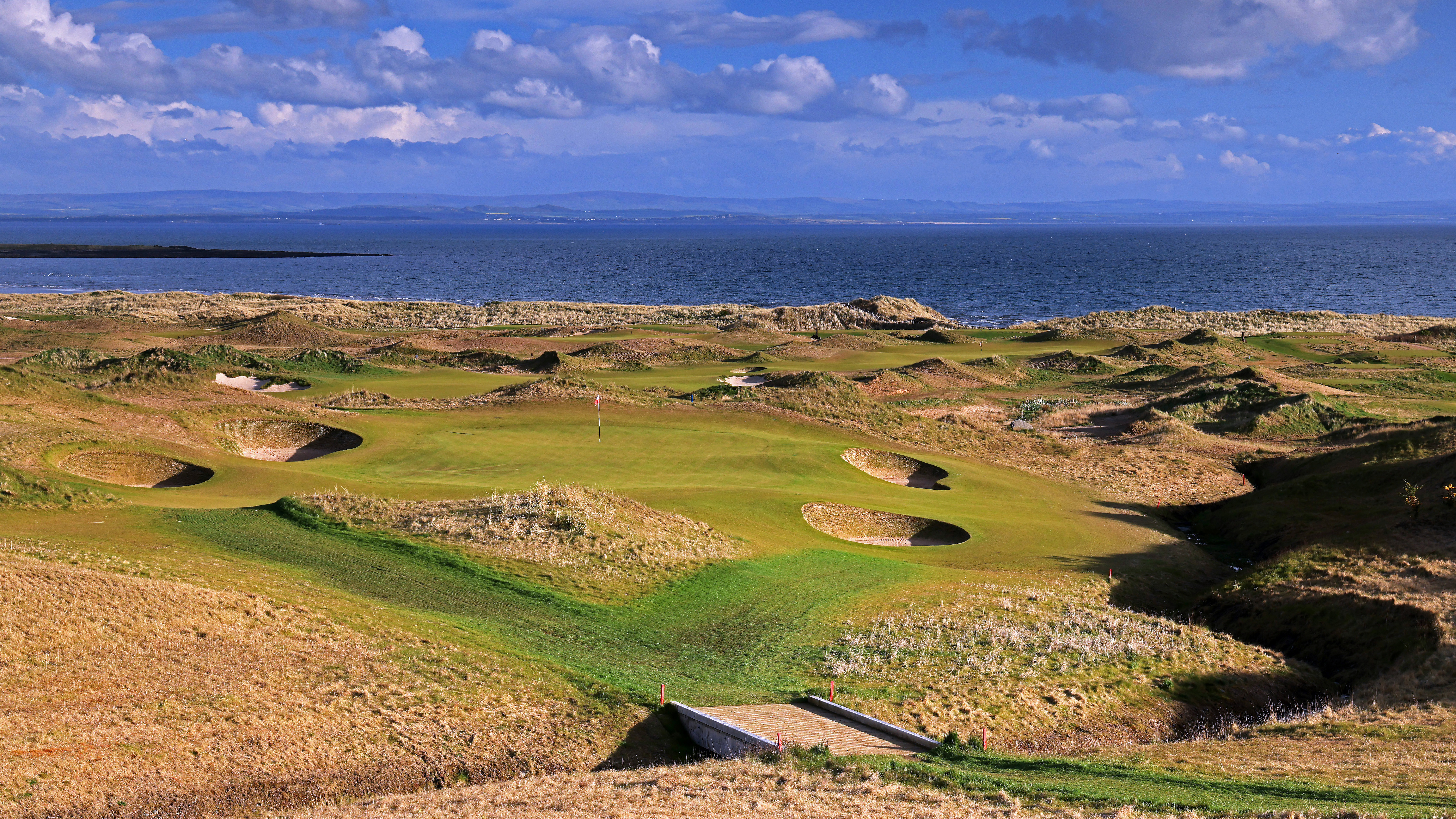 Dumbarnie Links - Hole 8