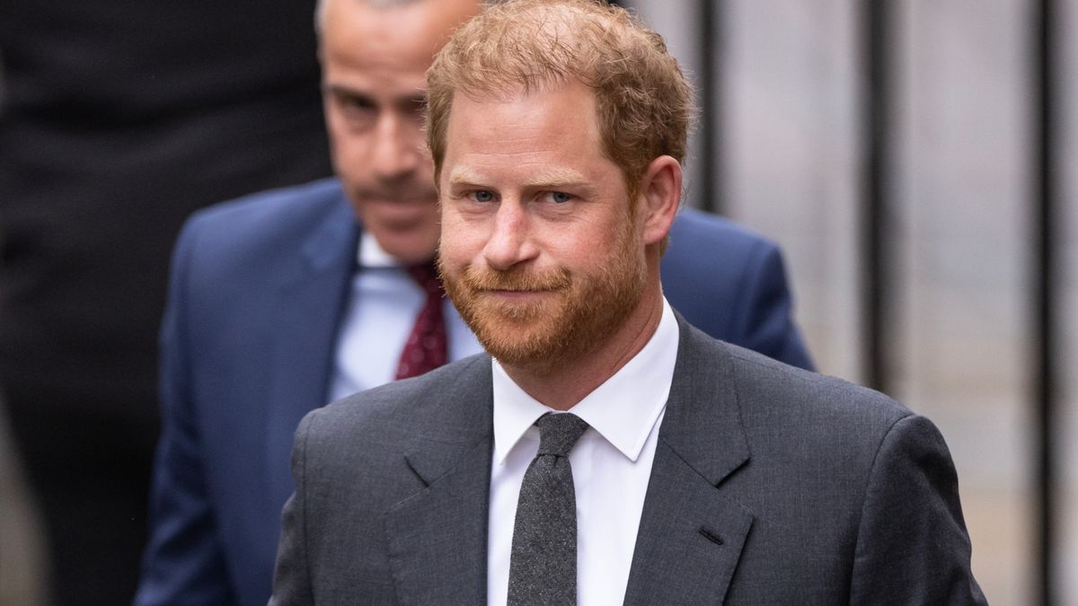 Royal family has 'no interest' in talking to Prince Harry at the ...