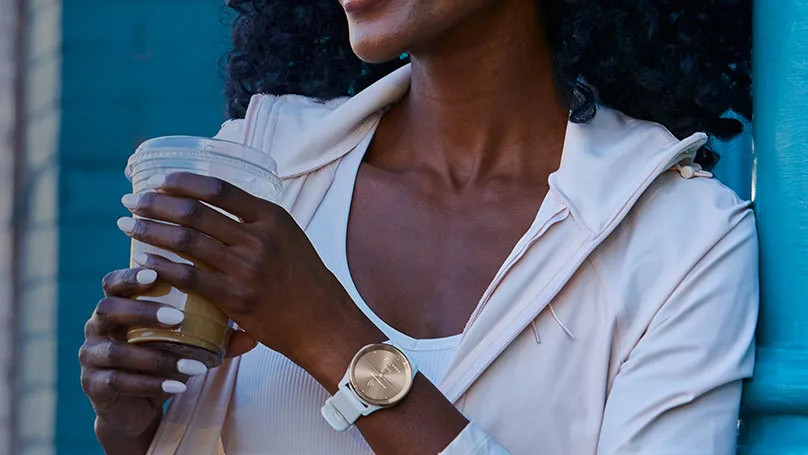 The Garmin Vivomove Trend is finally here and it s looking great