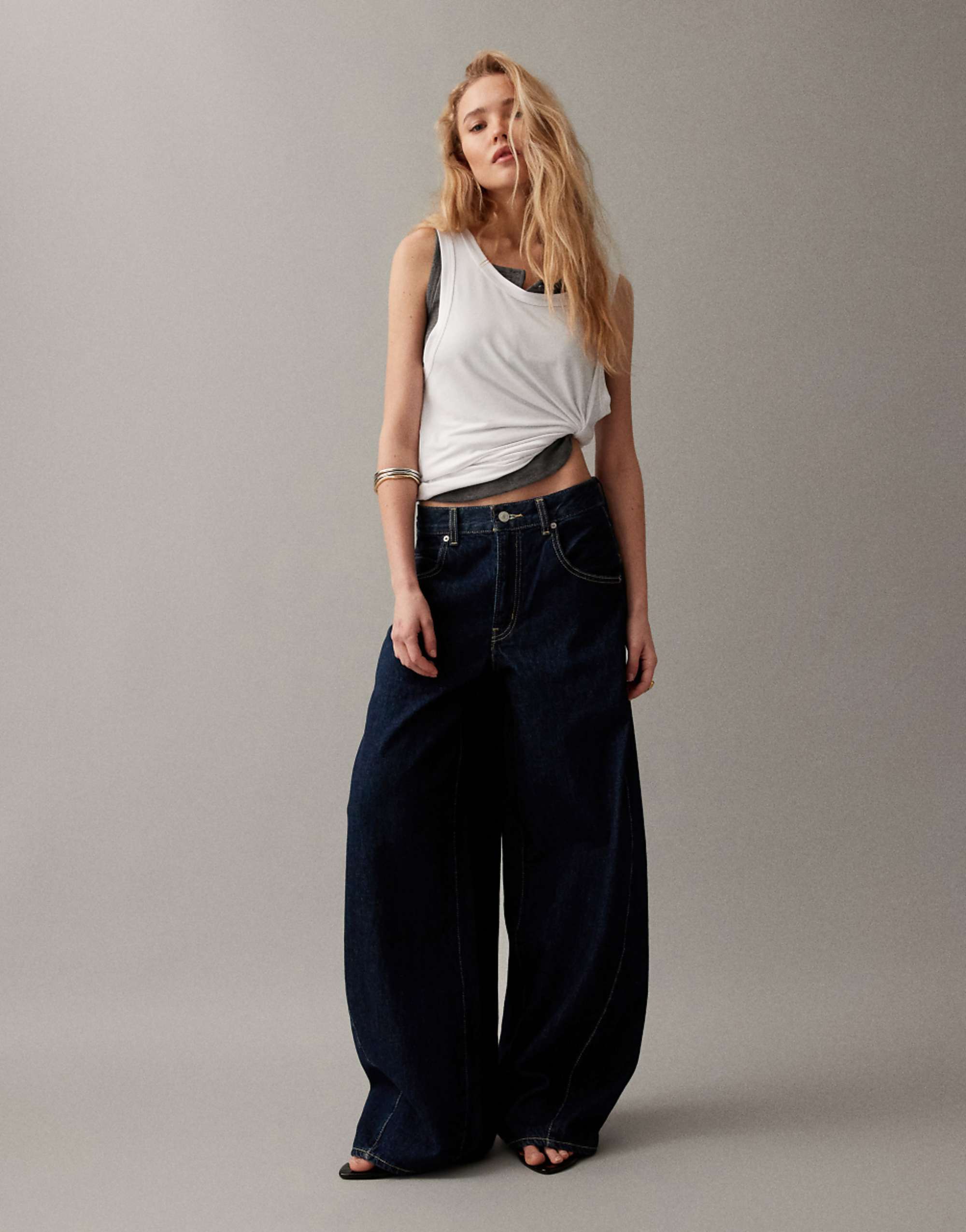 Levis Super Baggy Barrel Jeans in Indigo