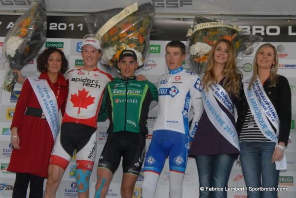 Tro-Bro Leon top 3 (l-r): Will Routley (Team Spidertech Powered By C10), Vincent Jerome (Europcar) and Arnold Jeannesson (FDJ).